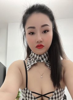 Moon Full Services - escort in Dubai Photo 9 of 10