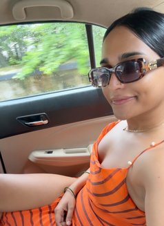 Moon - Acompañantes transexual in Mumbai Photo 16 of 20