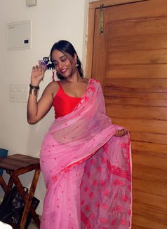 Moon - Acompañantes transexual in Mumbai Photo 22 of 22