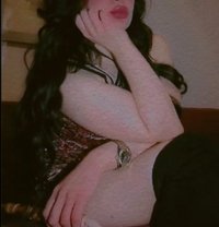 Moon Qween - escort in Beirut