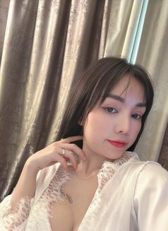 Moon - escort in Dubai Photo 8 of 12