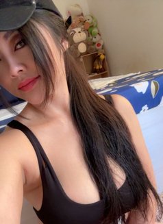 Moon - escort in Muscat Photo 13 of 13