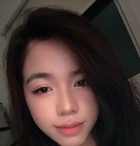 Mặt trăng - escort in Dubai