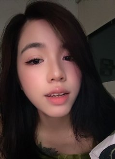 Mặt trăng - escort in Dubai Photo 2 of 8