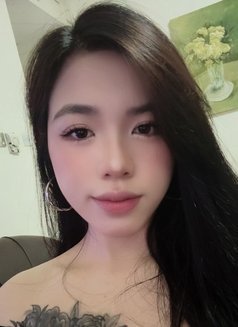 Mặt trăng - escort in Dubai Photo 6 of 8