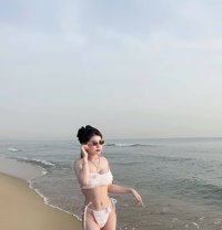 MOON - escort in Singapore Photo 7 of 7