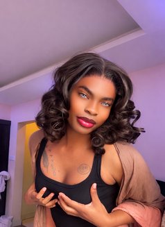 Moonlightdoll - Transsexual escort in Lagos, Nigeria Photo 7 of 8