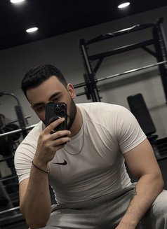 Moood - Acompañantes masculino in Riyadh Photo 5 of 5