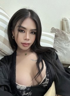 Layla - Transsexual escort in Riyadh Photo 8 of 19