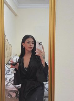 Layla - Transsexual escort in Riyadh Photo 10 of 19