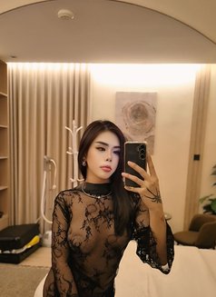 Layla - Transsexual escort in Riyadh Photo 2 of 19