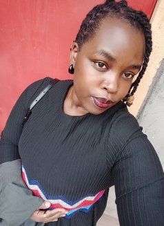 Moraa - masseuse in Nairobi Photo 1 of 5