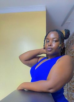 Moraa - masseuse in Nairobi Photo 5 of 8