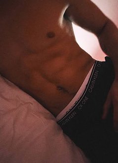 Morad - Male escort in Casablanca Photo 2 of 2