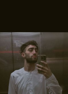 Morad - Male escort in Sharjah Photo 2 of 2