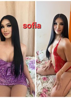 More shemale and more lady group sex - Transsexual escort in Dubai Photo 8 of 13