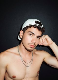 Morenzo - Male escort in Tokyo Photo 1 of 2