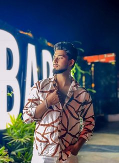 Moriss - Male escort in Noida Photo 2 of 8