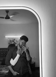 Moriss - Male escort in New Delhi Photo 9 of 9