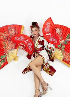 Moscardiniema - Transsexual escort in Bangkok Photo 25 of 27