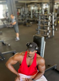 Moses in Jeddah - Acompañantes masculino in Riyadh Photo 9 of 16