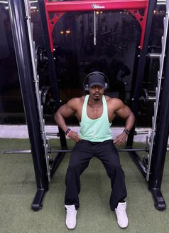 Moses in Jeddah - Male escort in Jeddah Photo 18 of 23