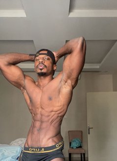 Moses in Jeddah - Male escort in Jeddah Photo 26 of 30