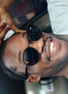 Mosh - Male escort in Lagos, Nigeria Photo 6 of 6