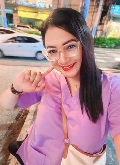 Moshi - masseuse in Makati City Photo 4 of 7