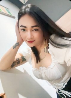 Moshi - masseuse in Makati City Photo 5 of 7