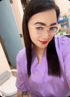 Moshi - masseuse in Makati City Photo 10 of 14