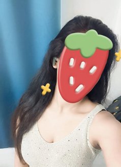 Most Beautiful & Hot Girl Simmy Escort - escort in Pune Photo 2 of 2