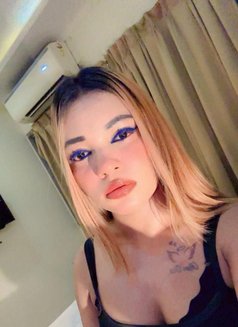 Most Vip sexy Escort service in Kolkat - puta in Kolkata Photo 5 of 8