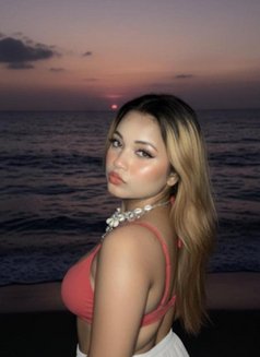 Most Vip sexy Escort service in Kolkat - puta in Kolkata Photo 6 of 8