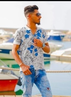 Moudii - Male escort in Beirut Photo 4 of 8