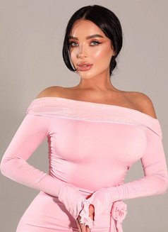 Mouna - escort in Beirut Photo 1 of 15