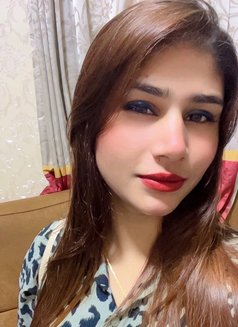 Mouni - escort in Abu Dhabi Photo 6 of 7
