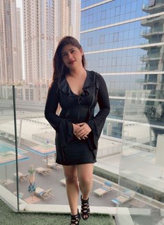 Mouni - puta in Dubai Photo 5 of 6