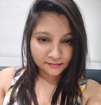 Mouni - puta in Hyderabad