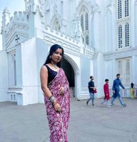 Mousumi - puta in Kolkata