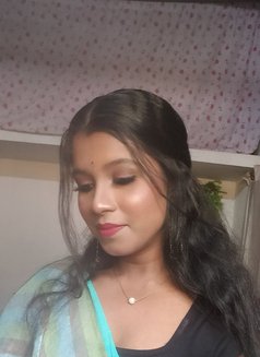 Mousumi - puta in Kolkata Photo 8 of 9