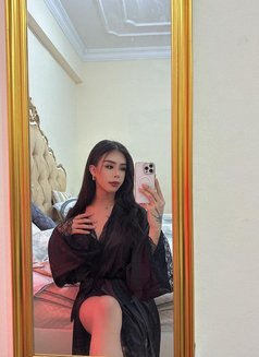 Mowan - Transsexual escort in Khobar Photo 5 of 7