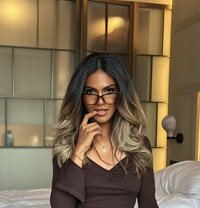 Claire Feminine Tanned - Acompañantes transexual in Hong Kong Photo 21 of 24
