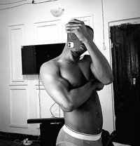 Mozy - Male escort in Al Manama