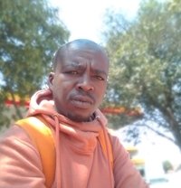 Mpho Manoto - Intérprete masculino de adultos in Johannesburg