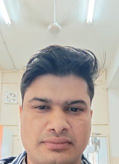 Mr. 19ggn - Male adult performer in Gurgaon Photo 3 of 3