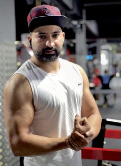 Mr Ab - Male escort in Madinah Photo 1 of 7