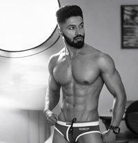 Mr_ABHI - Acompañantes masculino in Mumbai Photo 8 of 9