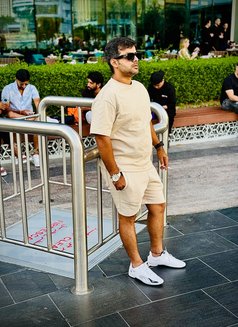 Mr Adventure - Acompañantes masculino in Bangalore Photo 4 of 4