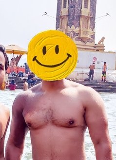 Mr Anonymous - Male escort in New Delhi Photo 2 of 7